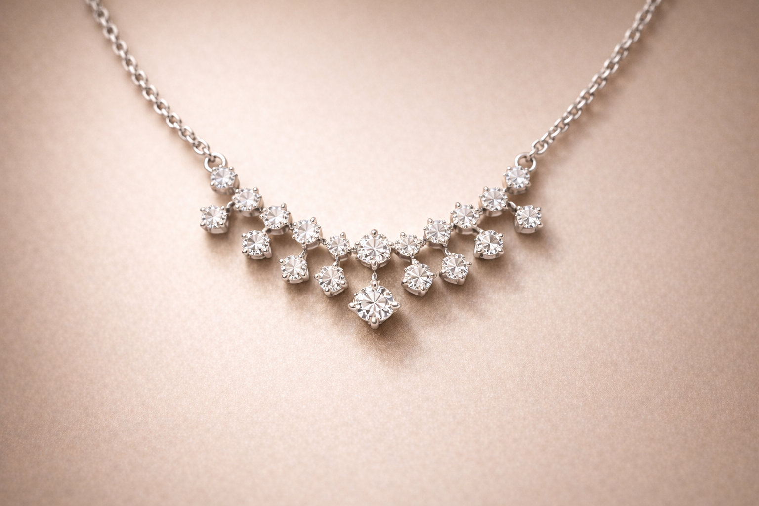 14 Ayar Altın Pırlanta Kolye