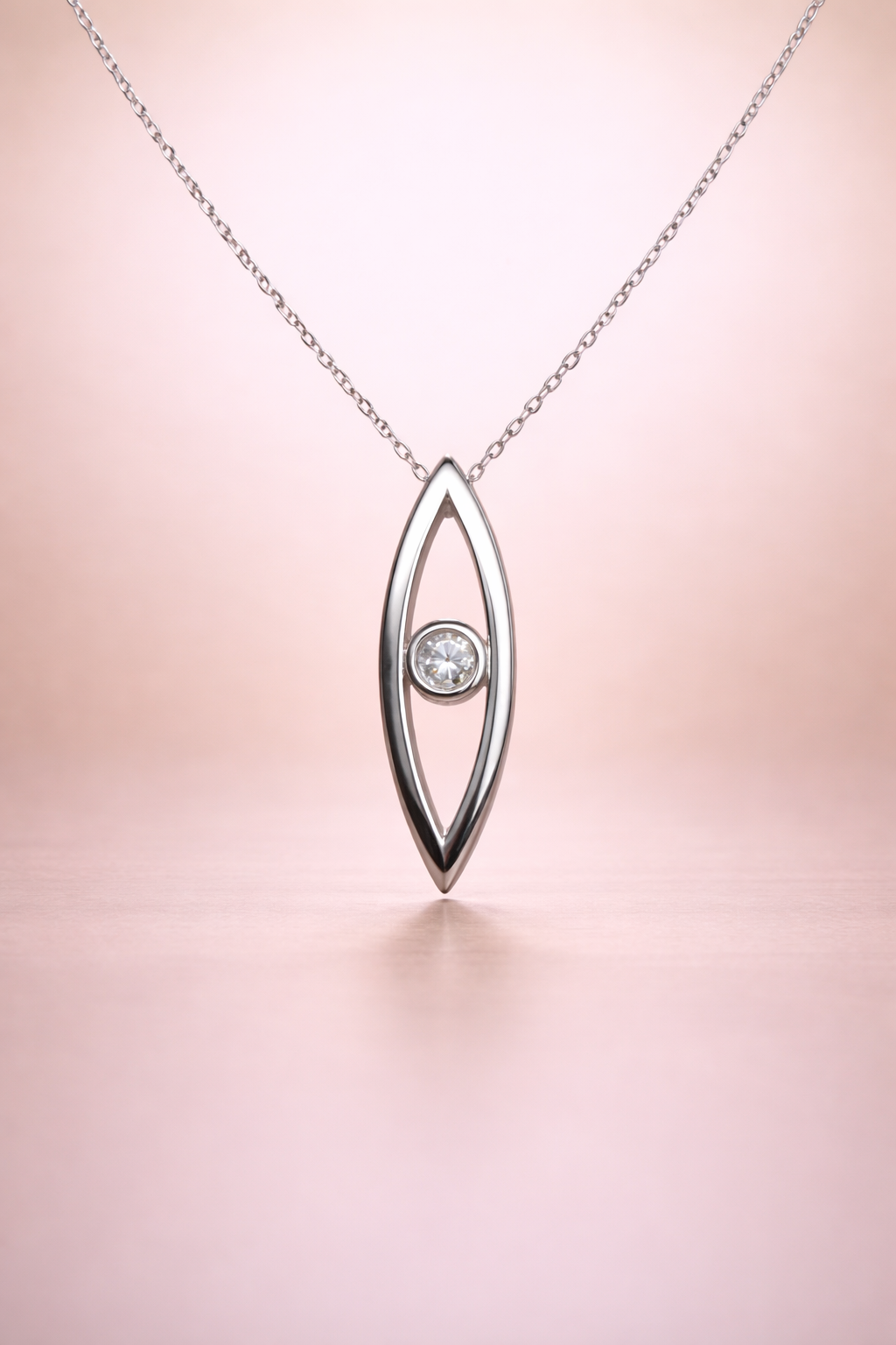 14K White Gold Diamond Pendant Necklace